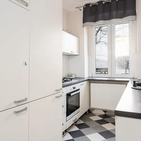 By Kasprowicz Park By Renters Poznań