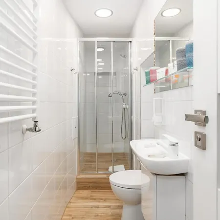 Appartamento By Kasprowicz Park By Renters