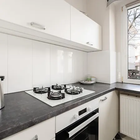Apartment By Kasprowicz Park By Renters Poznan