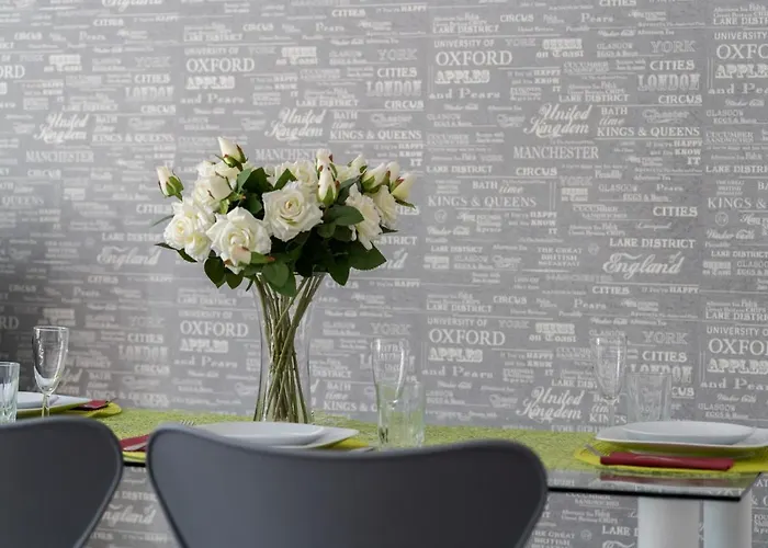 By Kasprowicz Park By Renters Apartment